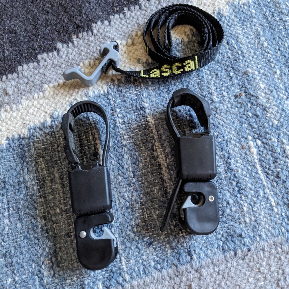 Lascal buggy board to stroller connector kit and lanyard